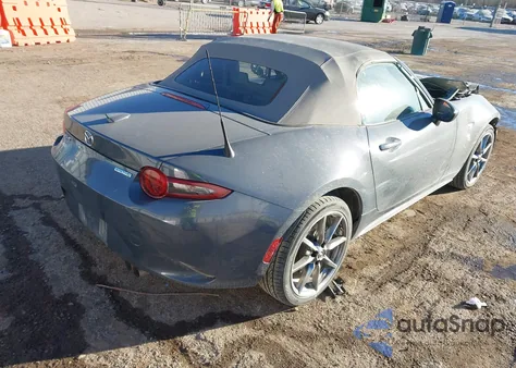 2021 Mazda Mx-5 Miata Grand Touring z USA, uszkodzony, nr VIN JM1NDAD72M0460662